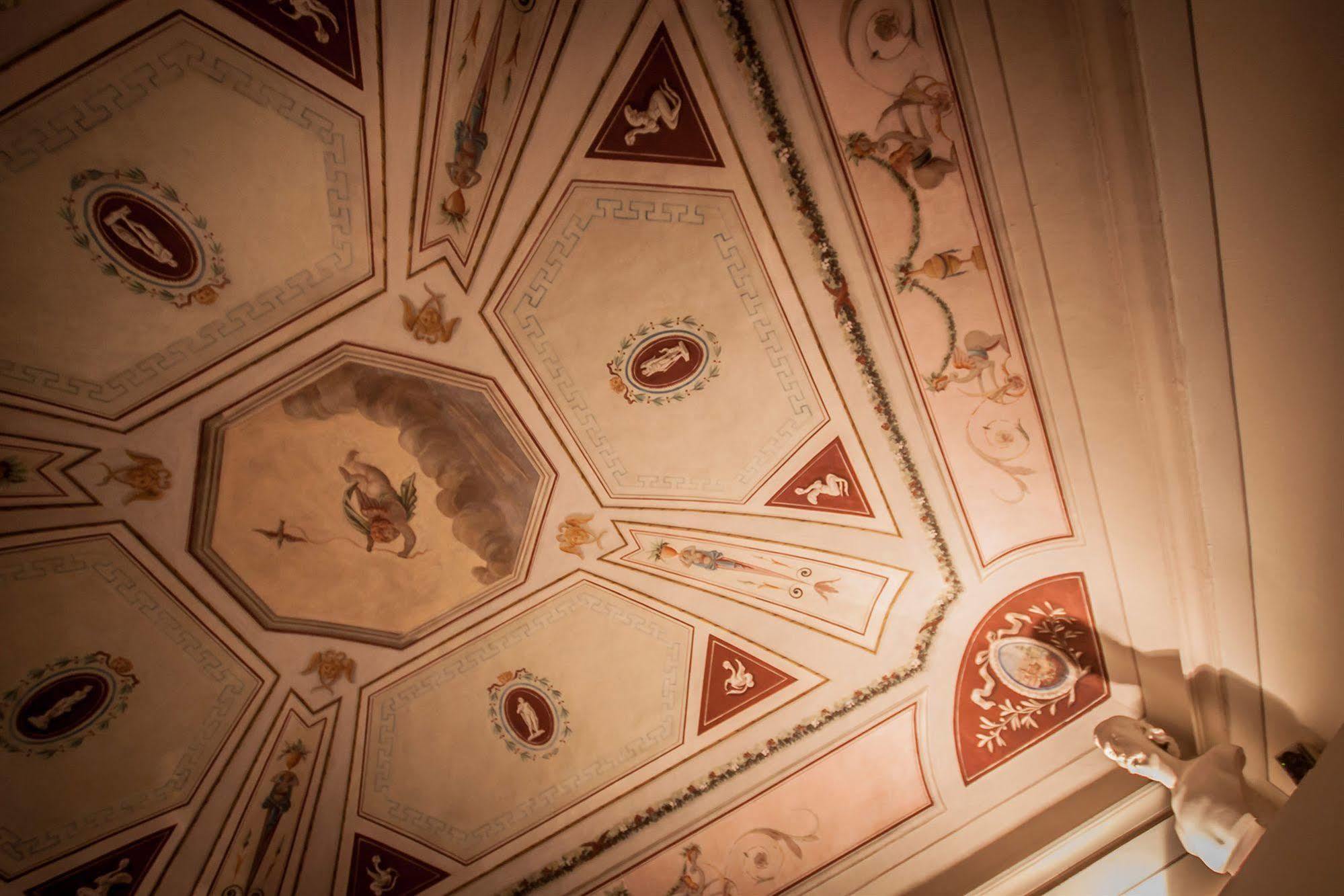 Hotel L'antico Pozzo 3*
